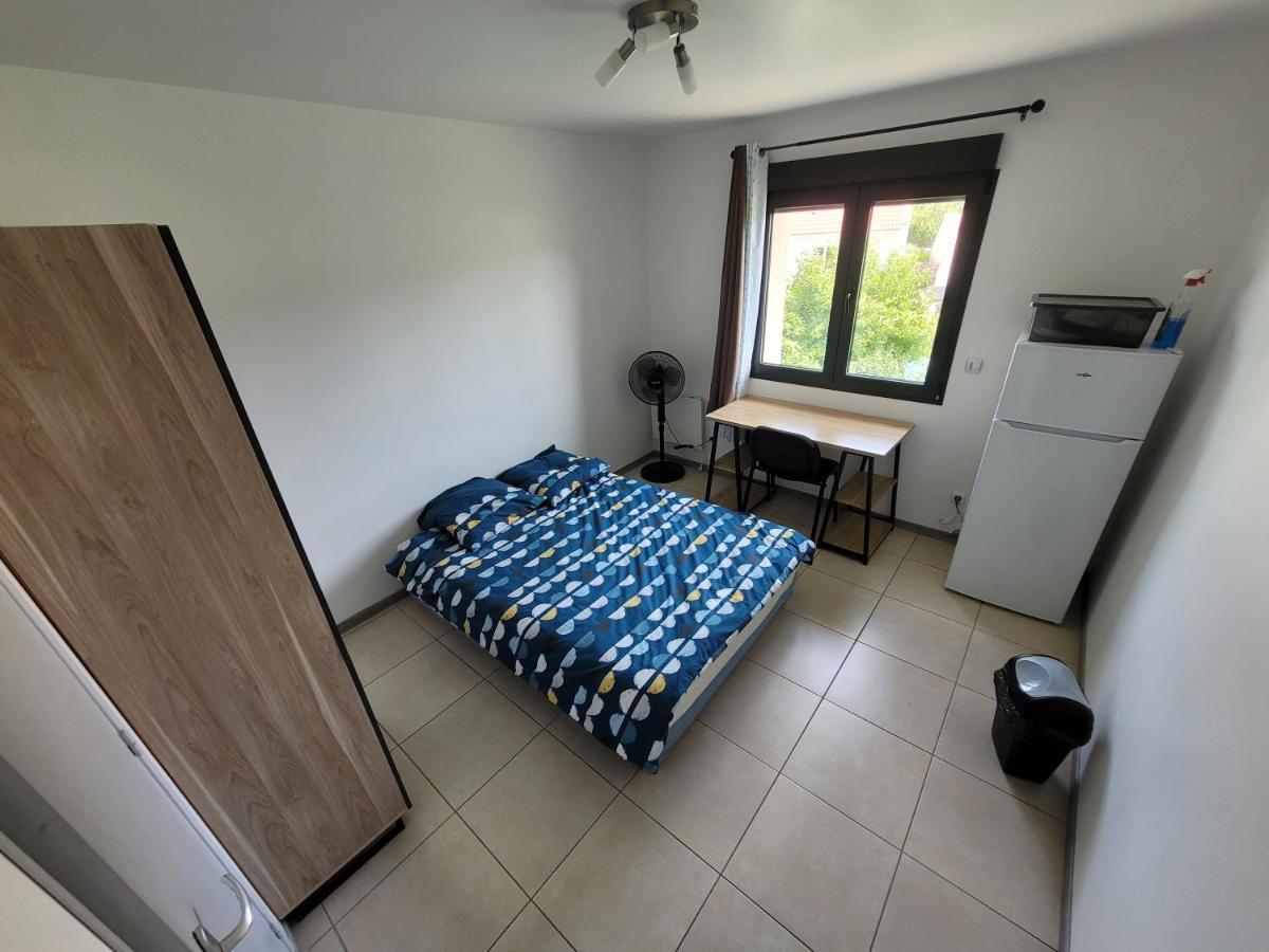 Residence De La Gare, Chambre Meublee Longjumeau Extérieur photo